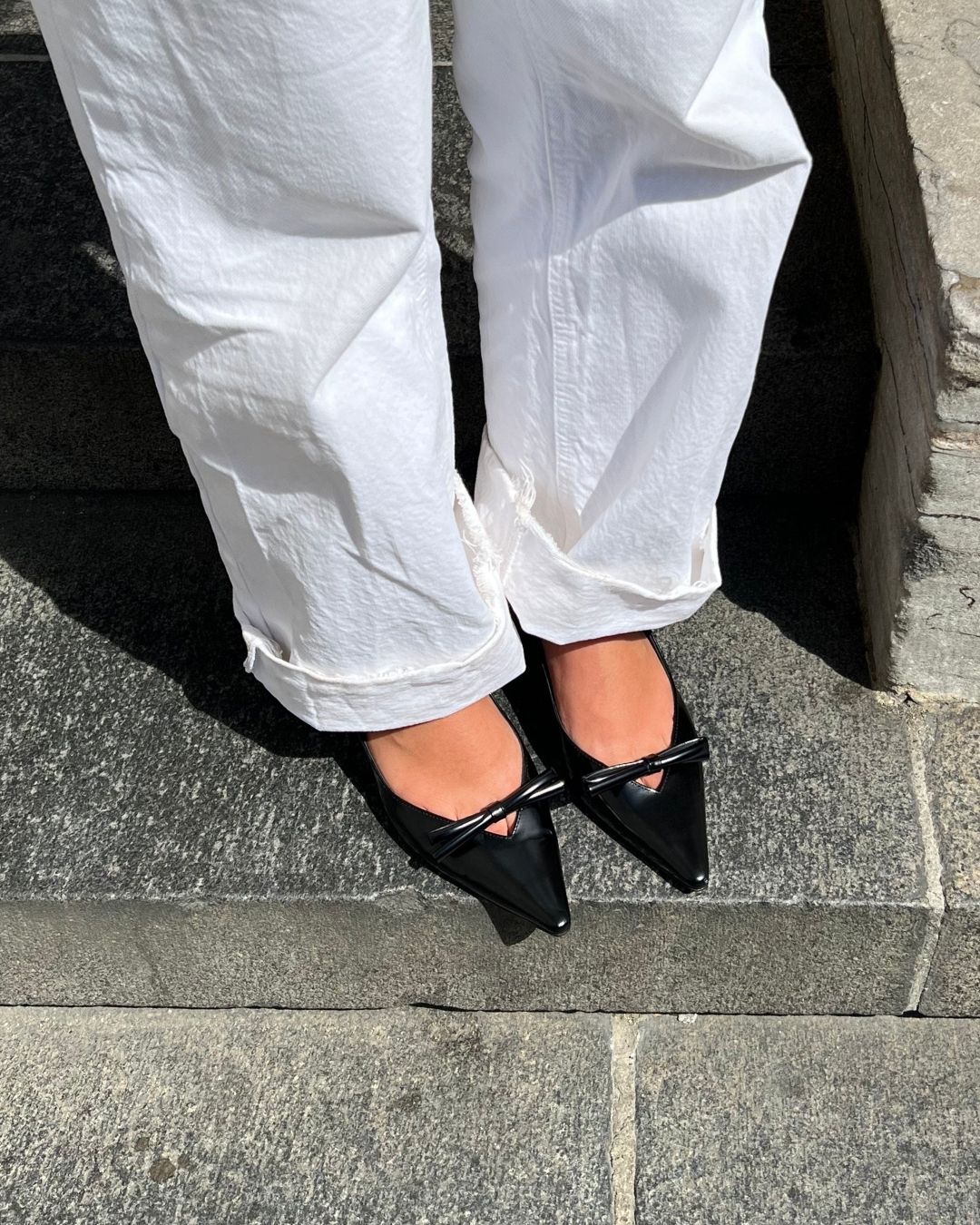 Bea 50 slingback stiletter, sort læder