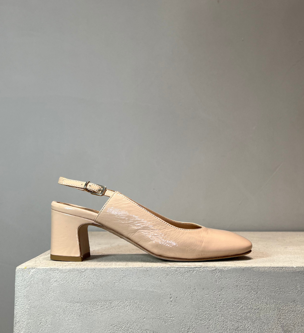 Sample, pumps, nude lak, str. 37