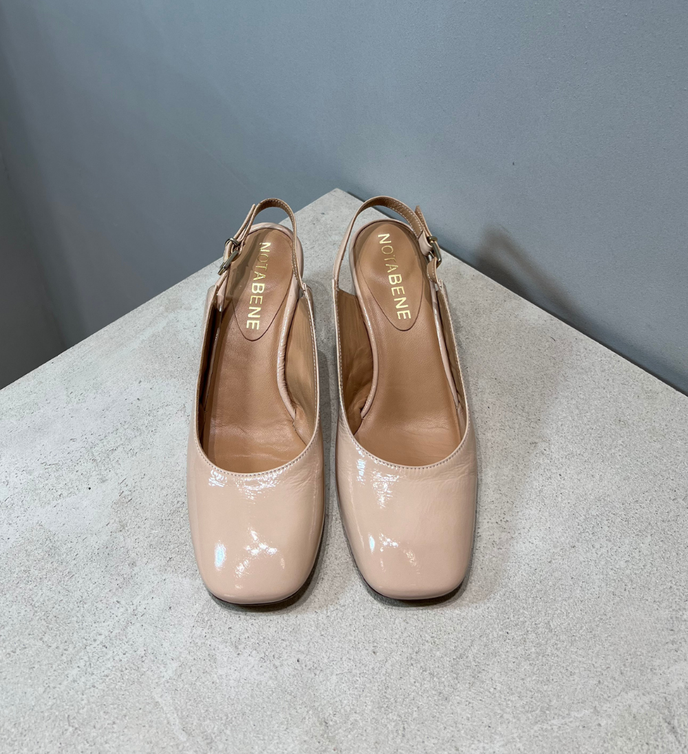 Sample, pumps, nude lak, str. 37