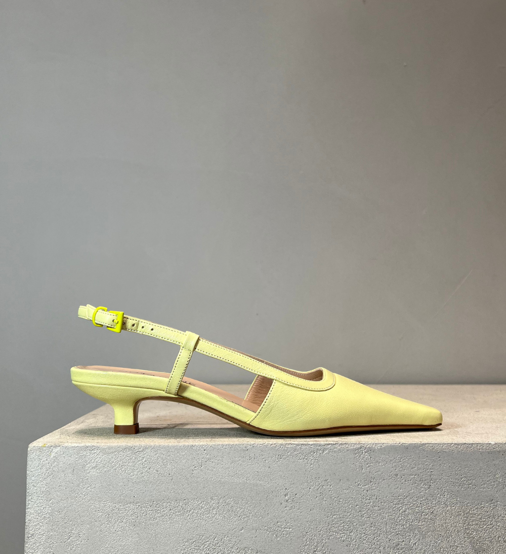 Sample, slingback, yellow leather, size 37