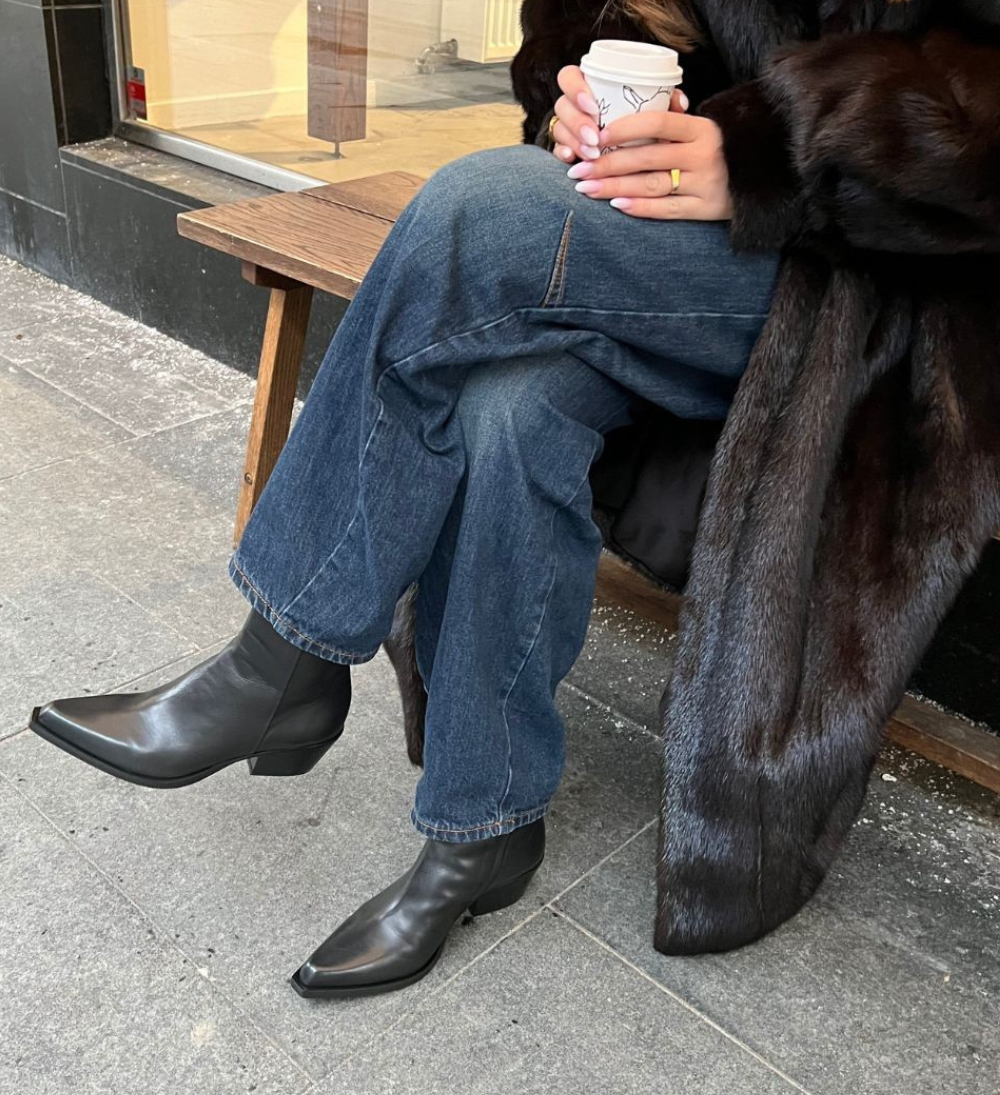 Lucy boots, black leather