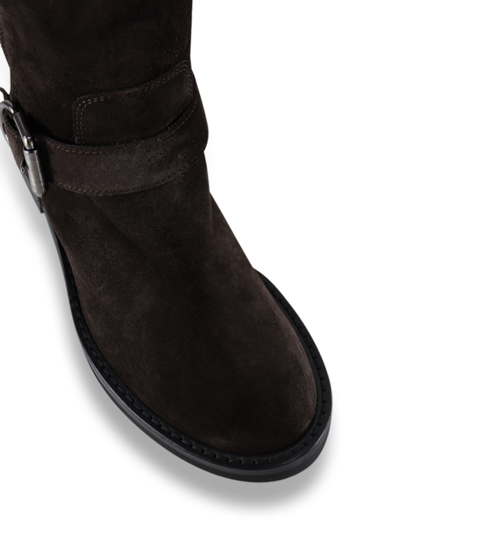 Andra støvler, Mørkebrun ruskind