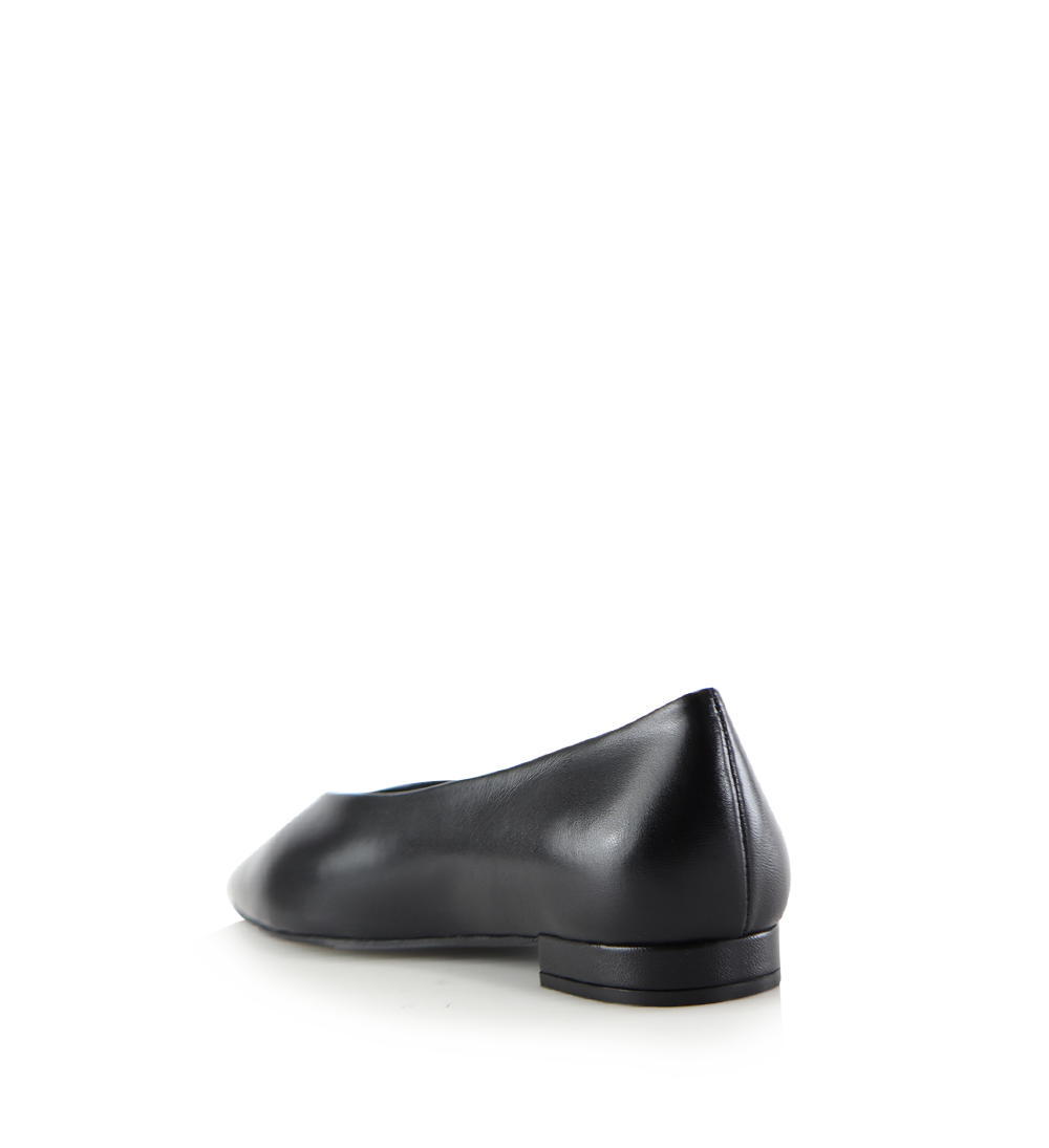 Ginevra ballerina, black leather