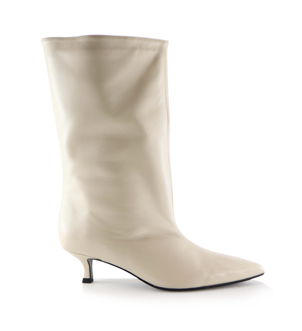 Greer 40 boots, off-white leather
