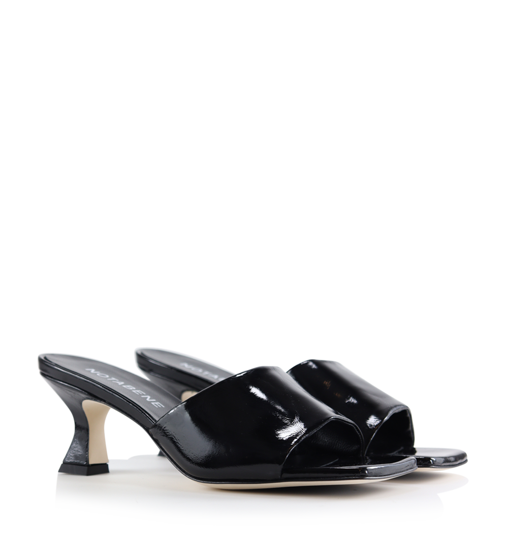 Lotus sandaler, sort lak