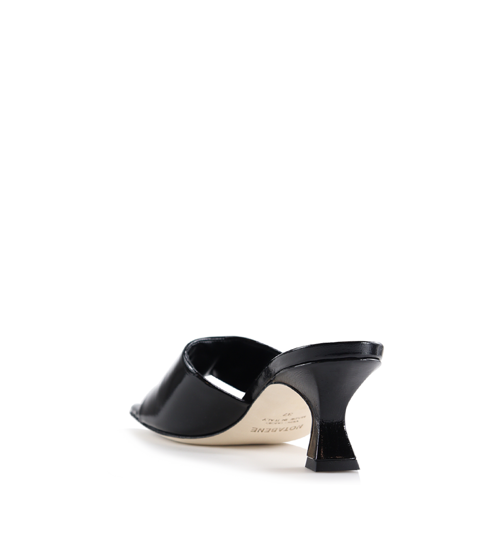 Lotus sandaler, sort lak