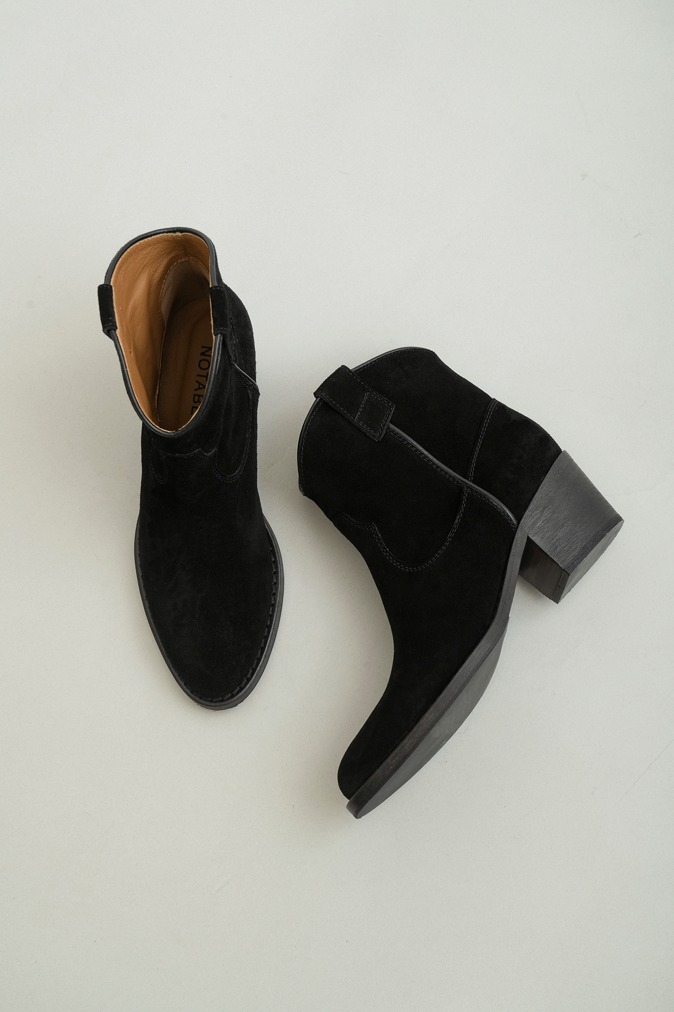 Anna 50 støvler, sort ruskind