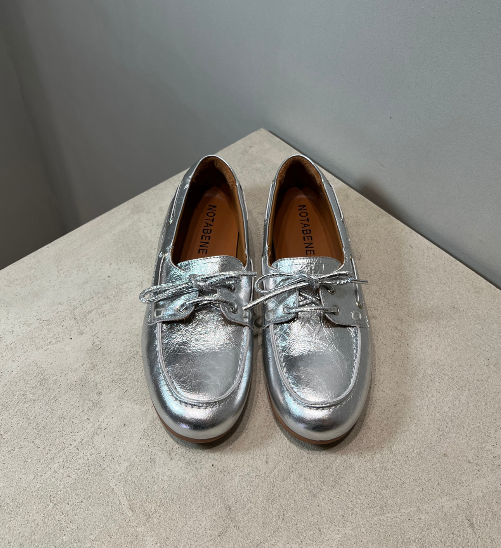 Sample, boat shoe, silver leather, size 37