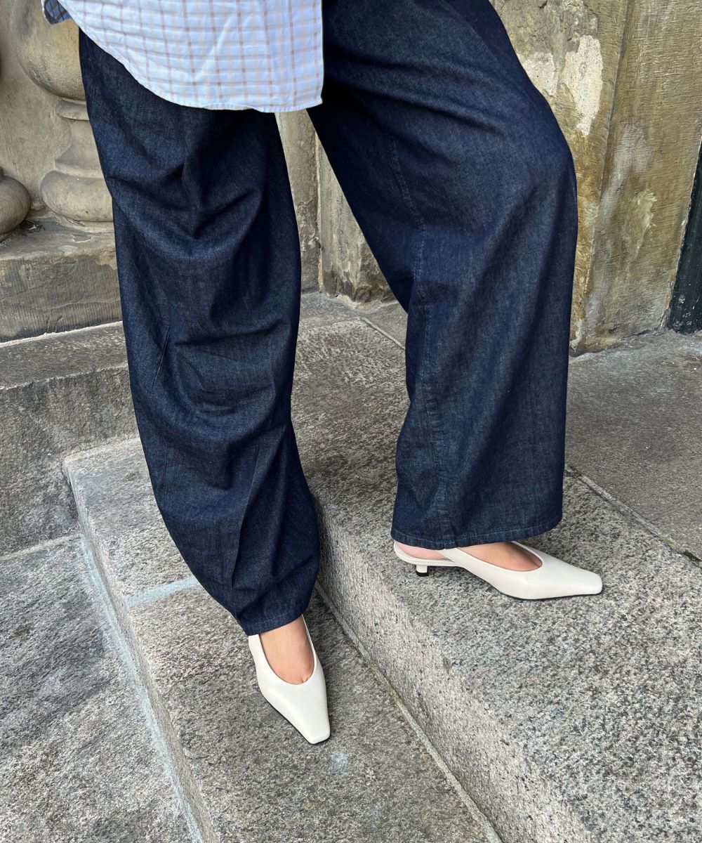 Eleonora 35 slingback stilettos, off-white leather