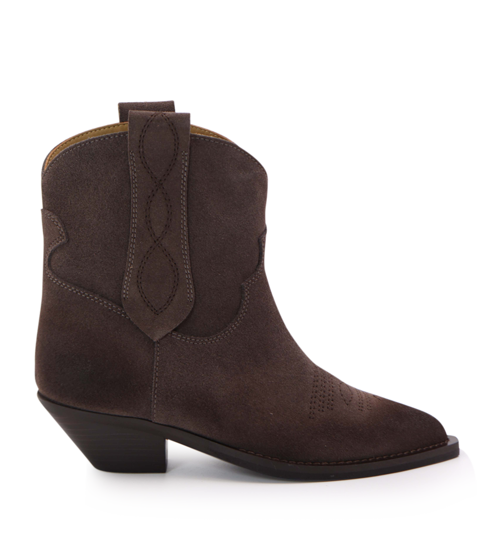 Arnette boots, brown suede