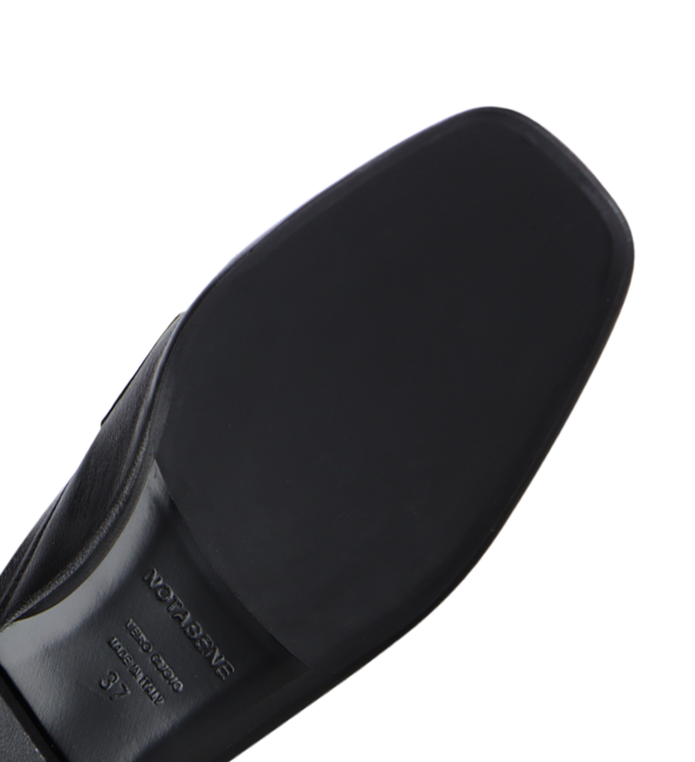 Charlie Mule, sort læder