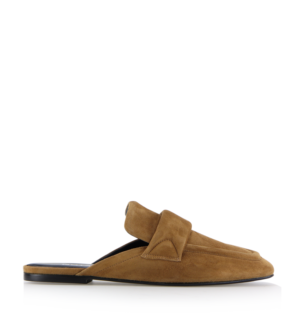 Charlie mule, camel ruskind