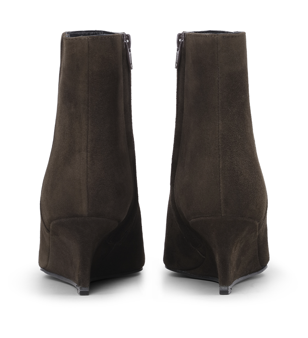 Elma 50 wedge boot, dark brown suede