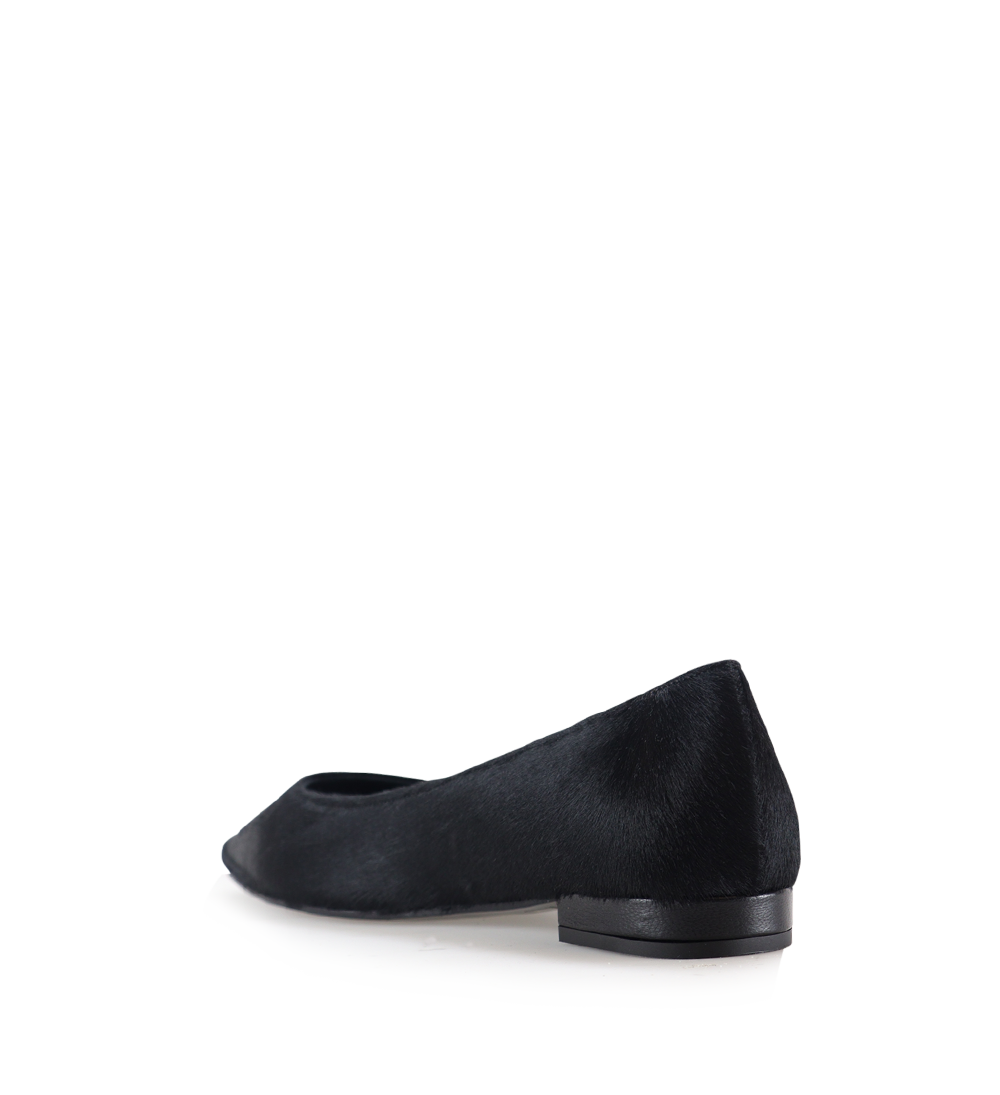 Gisela ballerina, black cow hair 