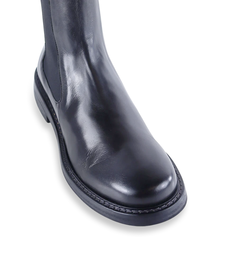 Roman chelsea boots, black leather