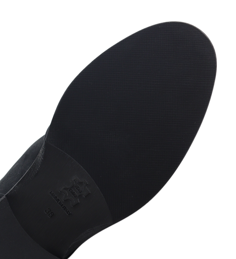 Isa 30 boots, black nubuck