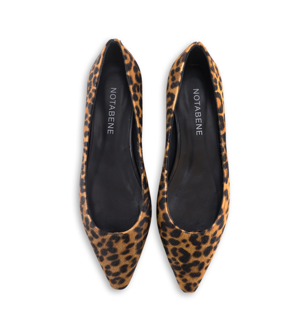 Gisela ballerinaer, leopard kopels