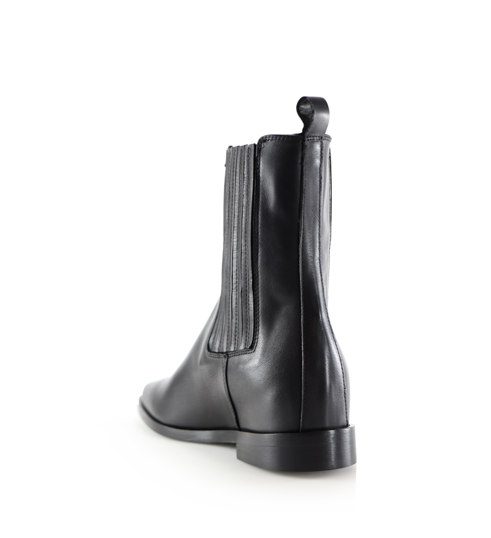 Lipa boots, black leather