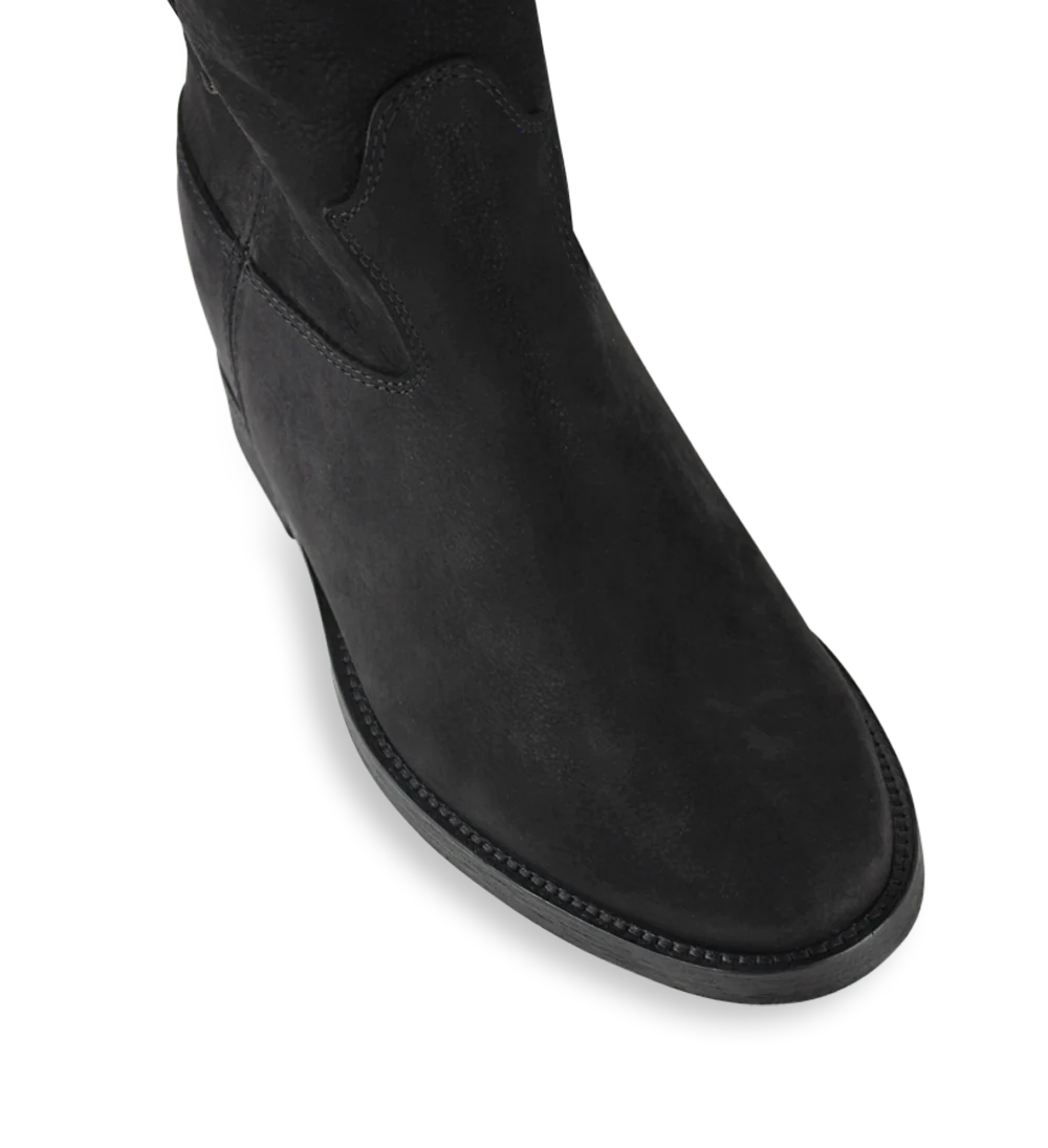 Isa 30 boots, black nubuck